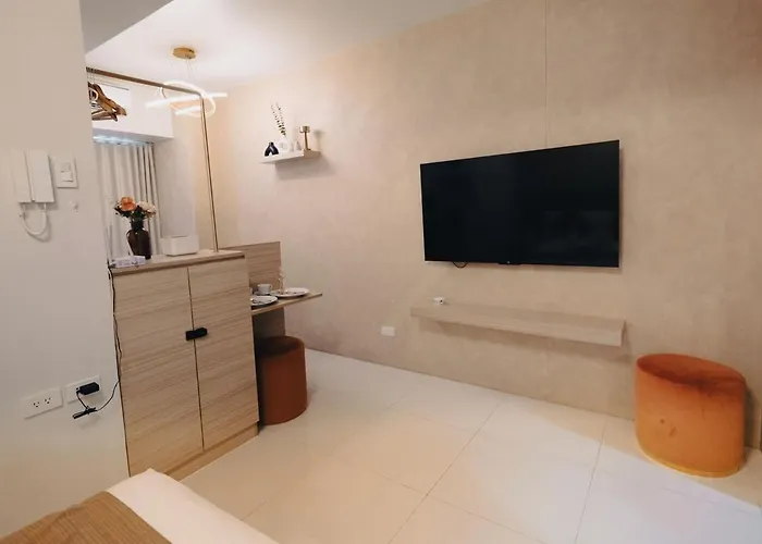 Отель Cozy 2 Beds Moa Pasay With Netflix And Wifi Манила