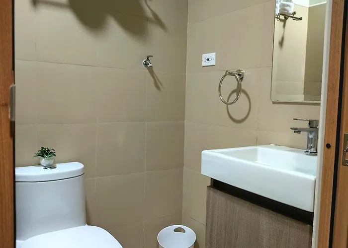 Cozy 2 Beds Moa Pasay With Netflix And Wifi Отель Манила