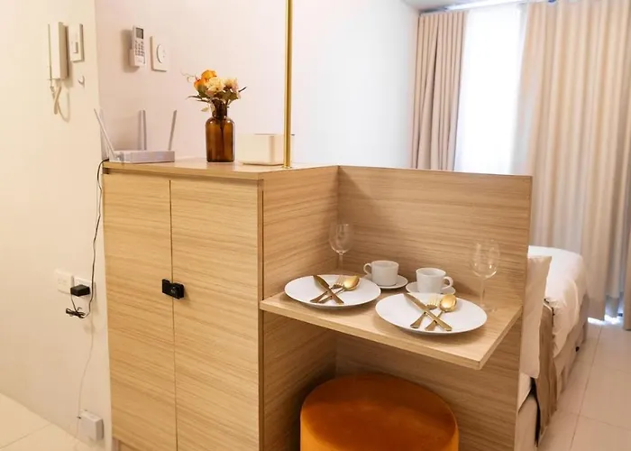 Отель Cozy 2 Beds Moa Pasay With Netflix And Wifi